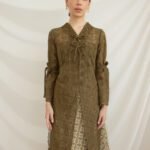 Kebaya Top In Lembayung (Moss Green)