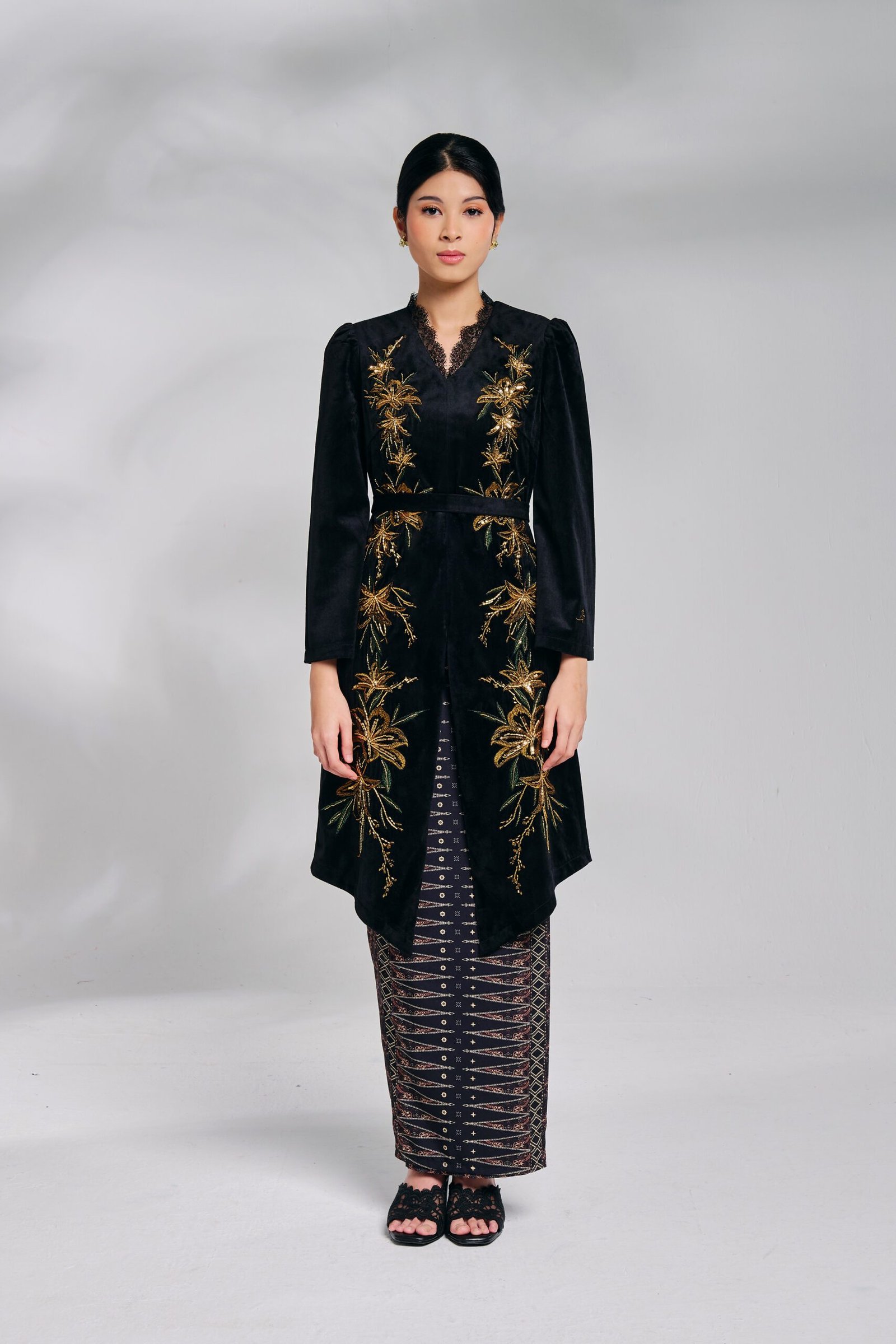 bayang bl 1 Bayang In Black - Image 1