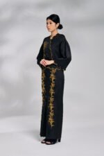 Cahaya In Black - Image 4