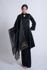 Nadi In Black - Image 11