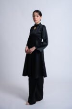 Nadi In Black - Image 3