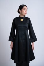 Nadi In Black - Image 5