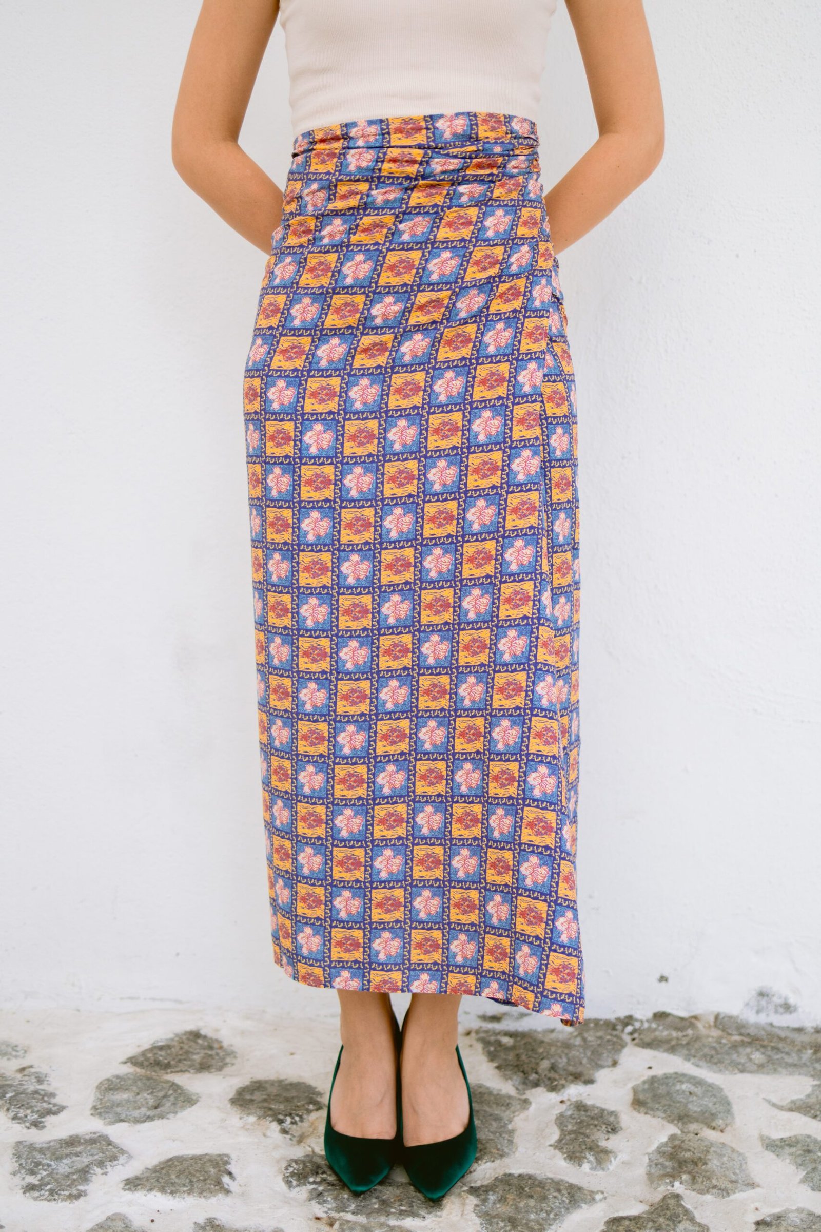 882A2094 Sarong In Semilir (Preorder 3-4 weeks) - Image 1