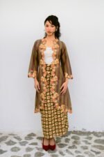 Kebaya Seri Iris (1 Set) (Preorder 3-4 weeks) - Image 2