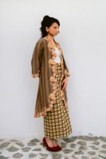Kebaya Seri Iris (1 Set) (Preorder 3-4 weeks) - Image 3