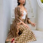 Kebaya Seri Iris (1 Set)